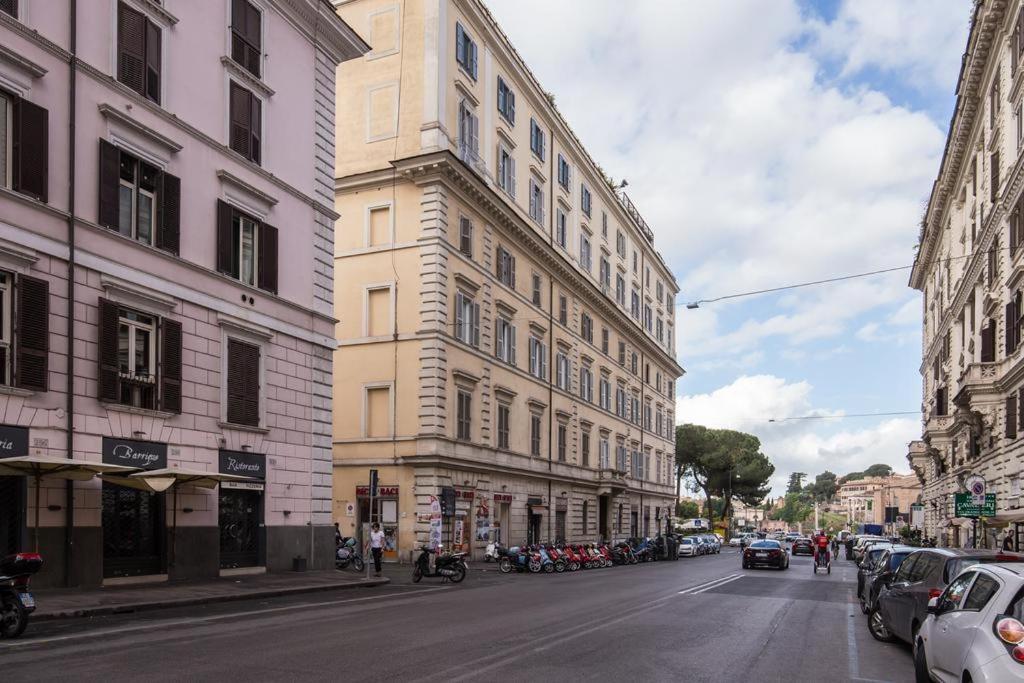 Sweet Home Colosseo Рим Екстериор снимка